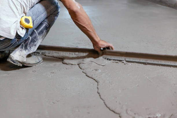 Best Driveway Concrete Repair  in Lindon, UT